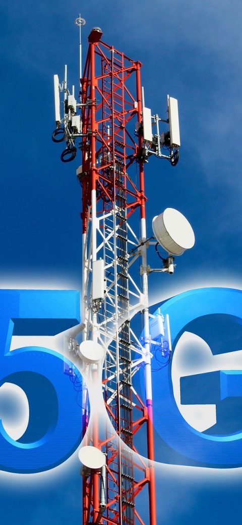 5g网速测试 App 首页待机状态，中央圆形测速按钮与顶部网络类型提示清晰可见